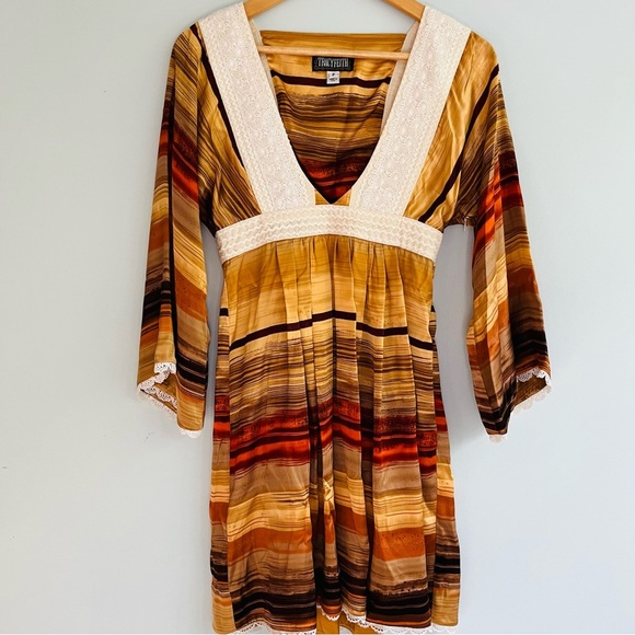 Tracy Feith Boho Vintage Mini Dress XS Stripe Retro Tunic Lace Trim V-Neck - Picture 1 of 15